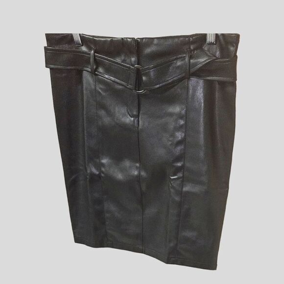 NWOT DALIA Women's Black Shiny Belted Mini Skirt - Picture 5 of 11